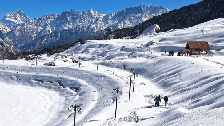 Top Reasons Why Auli Should Be Your Winter Destination for This Season