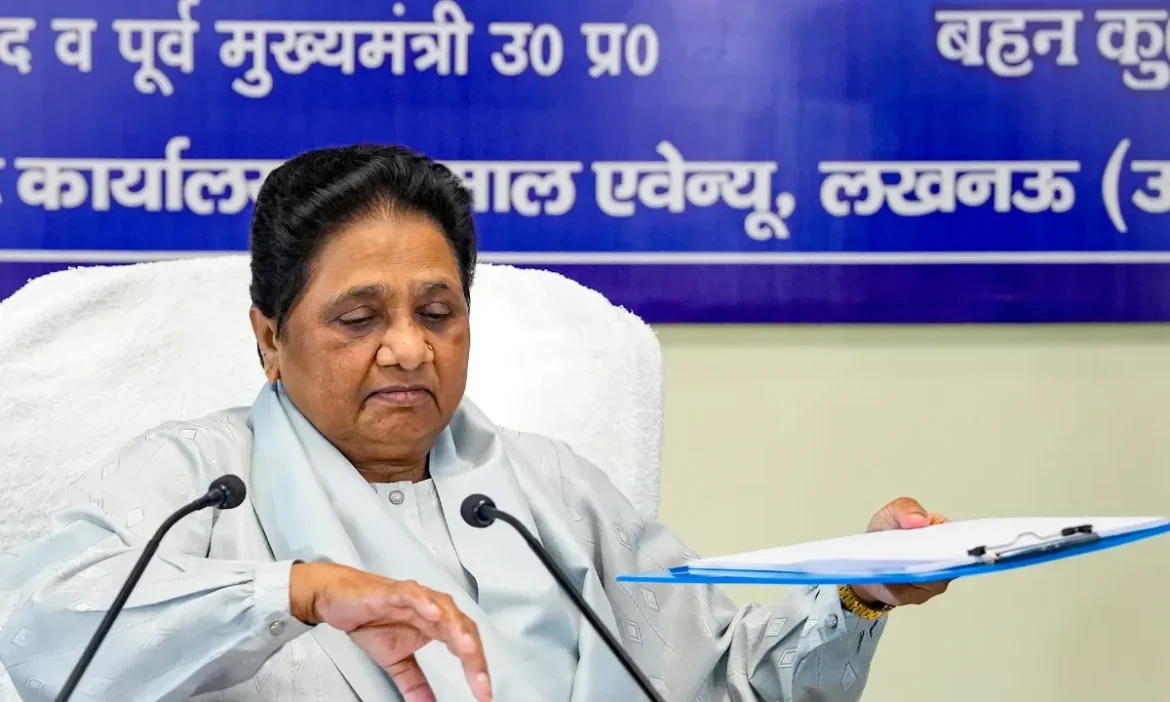 Sister remembered Muslims: lashed out at SP-Congress
