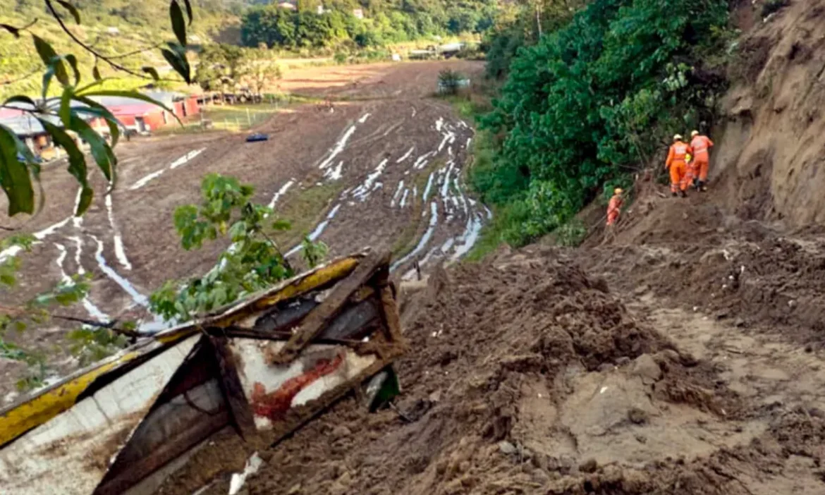 Rock falls on moving bus amid rain in Himachal, 16 killed
