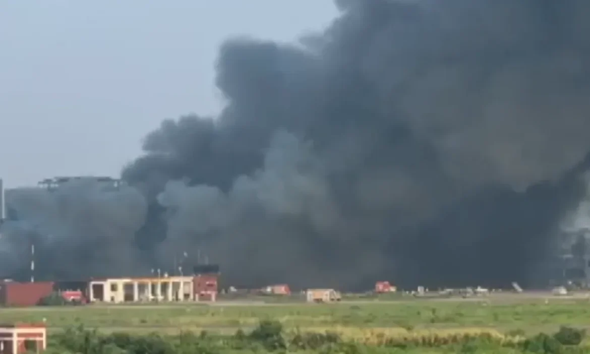 Major fire in Dhaka airport cargo complex
