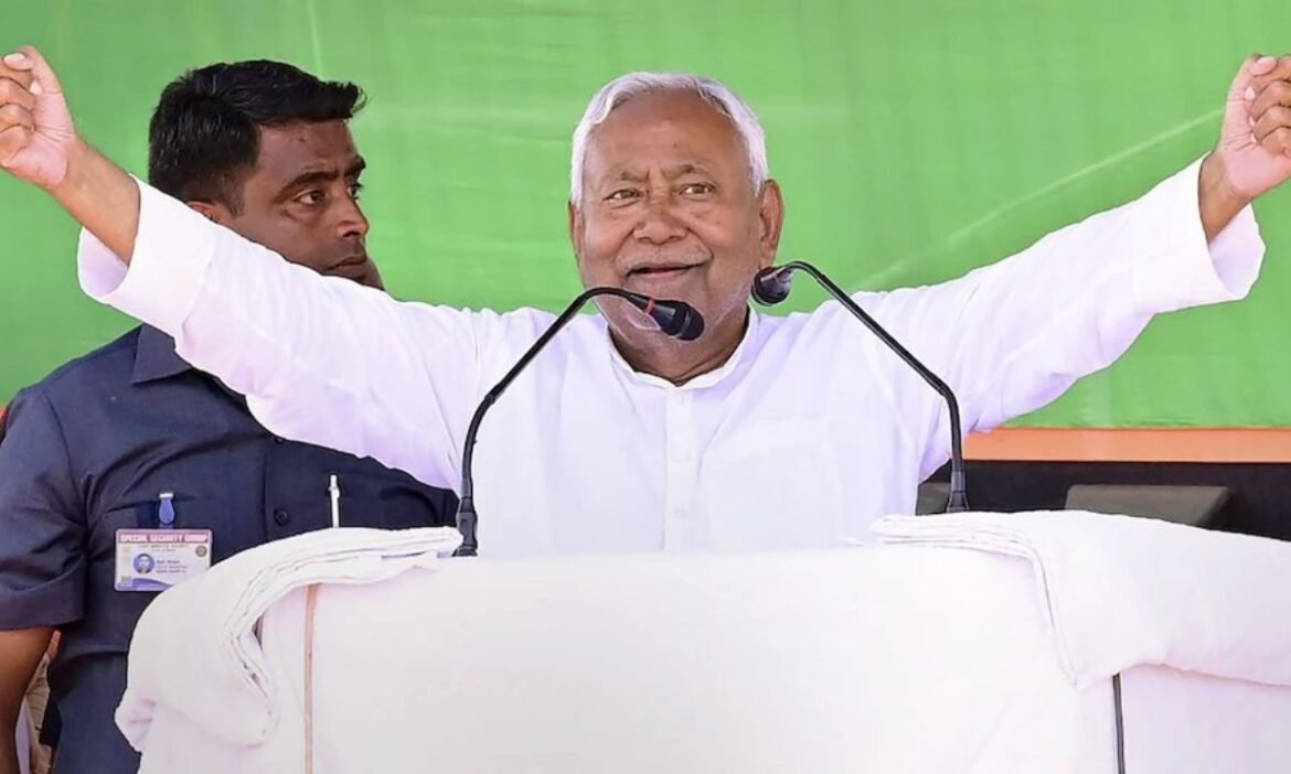 Nitish Kumar sounded the election campaign
