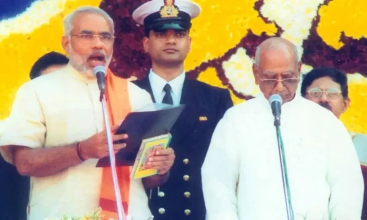 PM Modi became CM of Gujarat for the first time today
