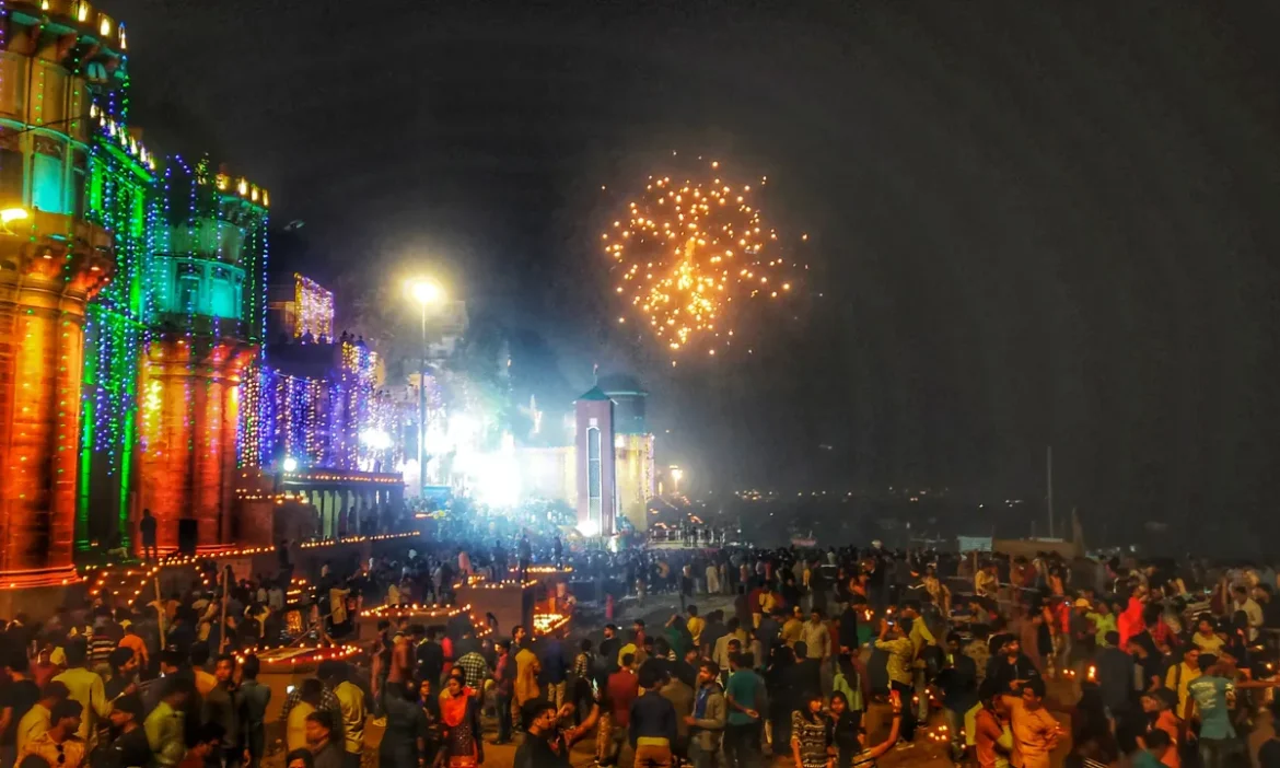 When will Dev Diwali be celebrated? Know the date and auspicious time of puja
