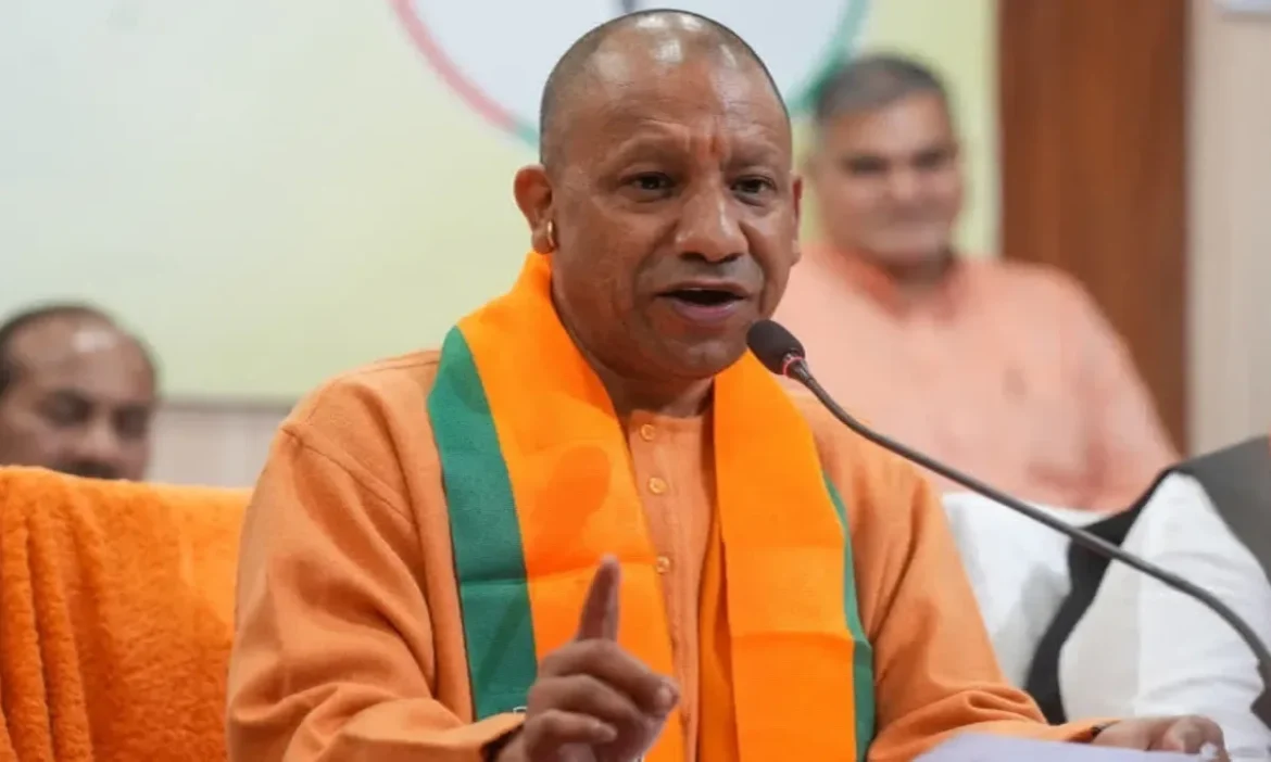 Yogi took stock of the preparations for 'Mini Kumbh' in Garhmukteshwar, said - devotees should not face any inconvenience
