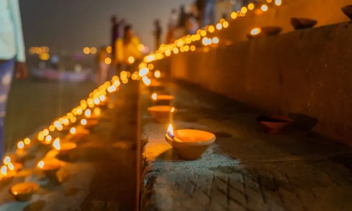Gods also come to earth.., why does Kashi sparkle on Dev Diwali, know the special significance of this day.
