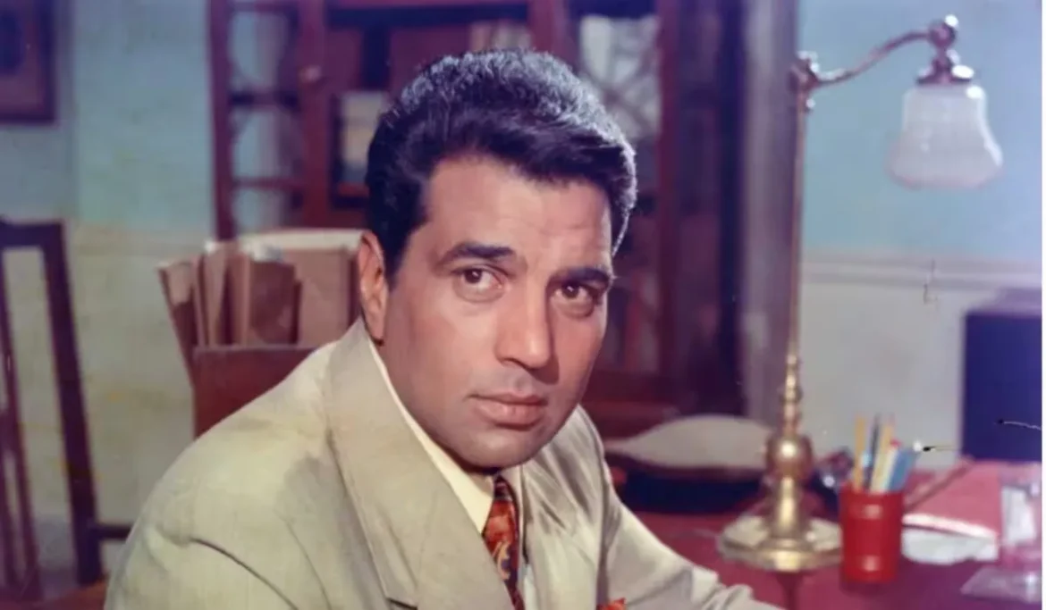He-Man is gone, Bollywood mourns Dharmendra's demise
