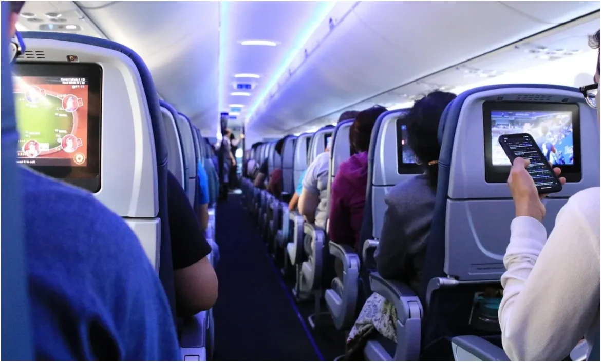 People upset due to cancellation of IndiGo and Air India flights
