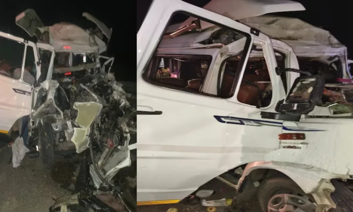 Truck and traveler collide in Phalodi, Rajasthan, 15 dead
