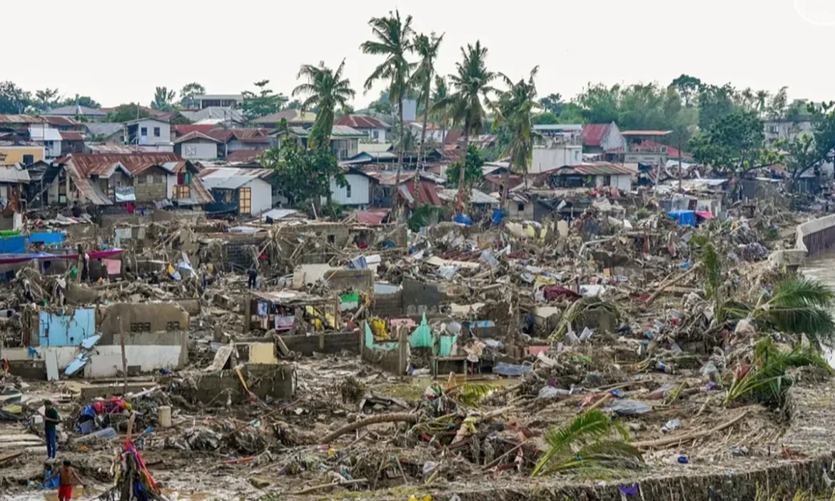 Typhoon Fung-Wong causes huge devastation in Philippines, lakhs of people homeless
