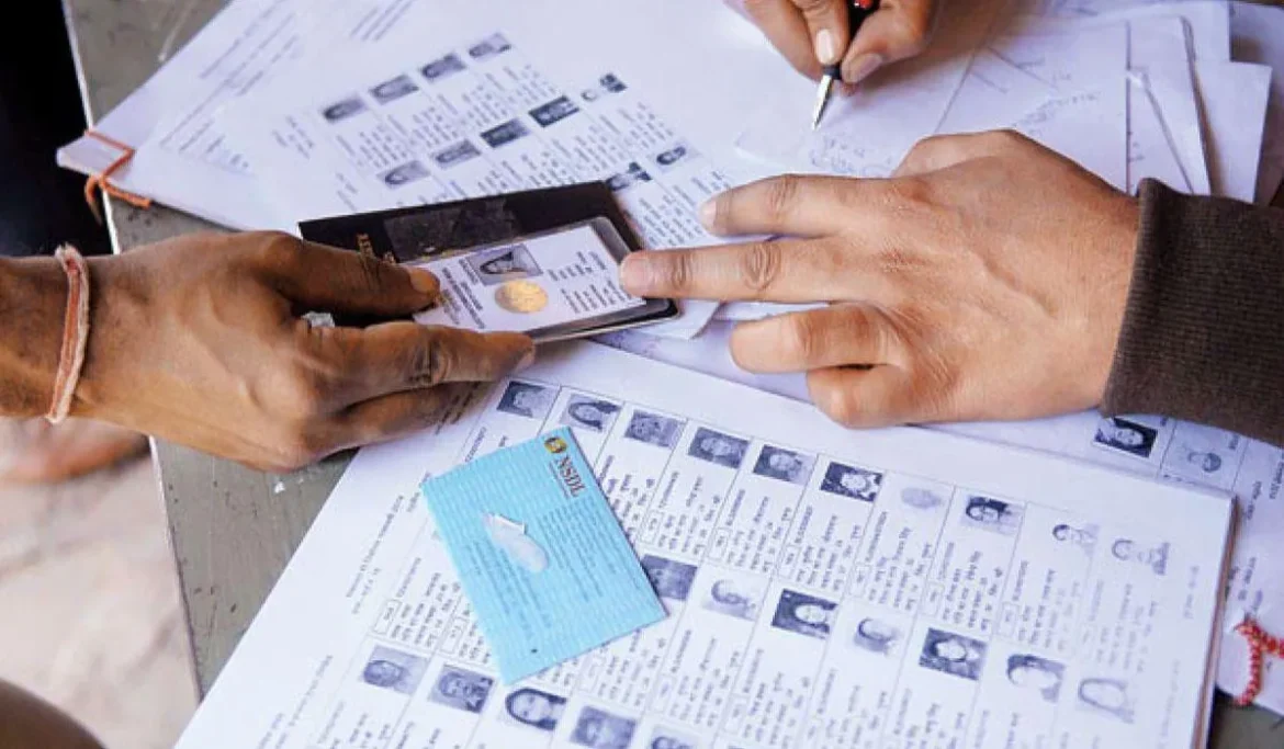 Chaos in Bengal, names of 26 lakh voters missing from 2002 list
