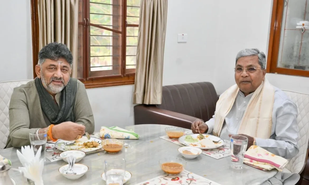 DK Shivakumar arrived for breakfast at Siddaramaiah's house.
