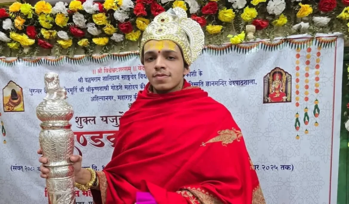 19 year old Devvrat chanted 2000 mantras for 50 days

