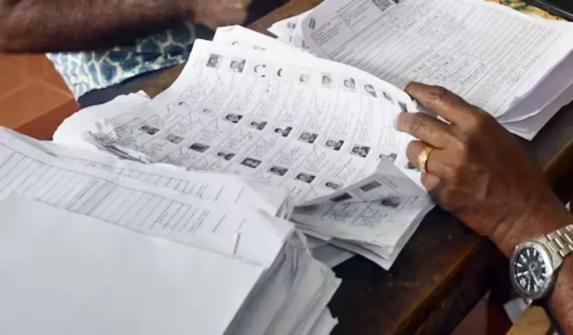 17 lakh dead voters are included in the voting list, revealed in SIR
