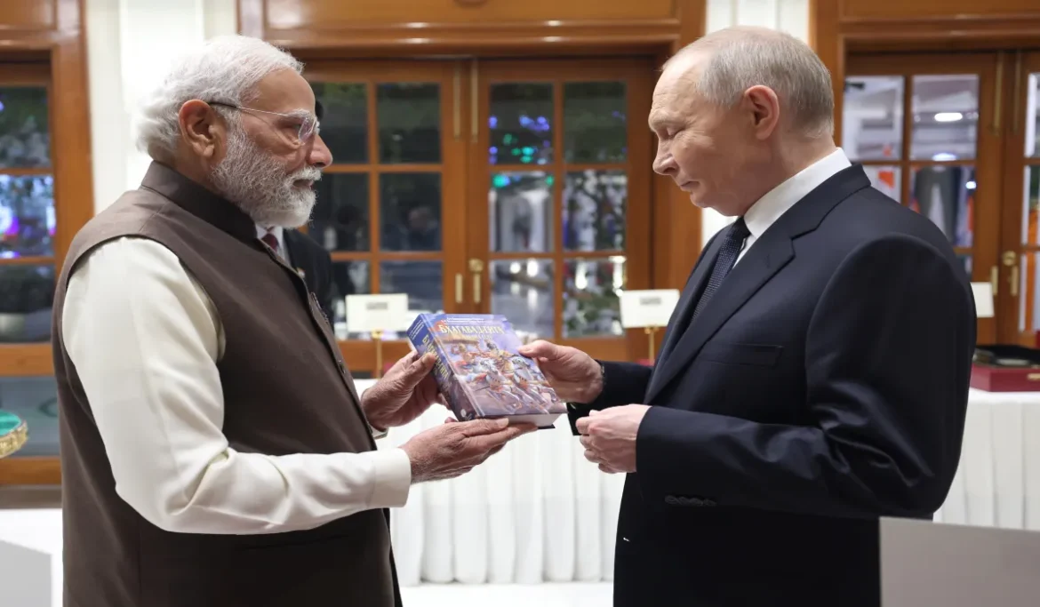 Bhagavad Gita was once on the verge of ban in Russia, PM Modi gave a special message to Putin by gifting it.
