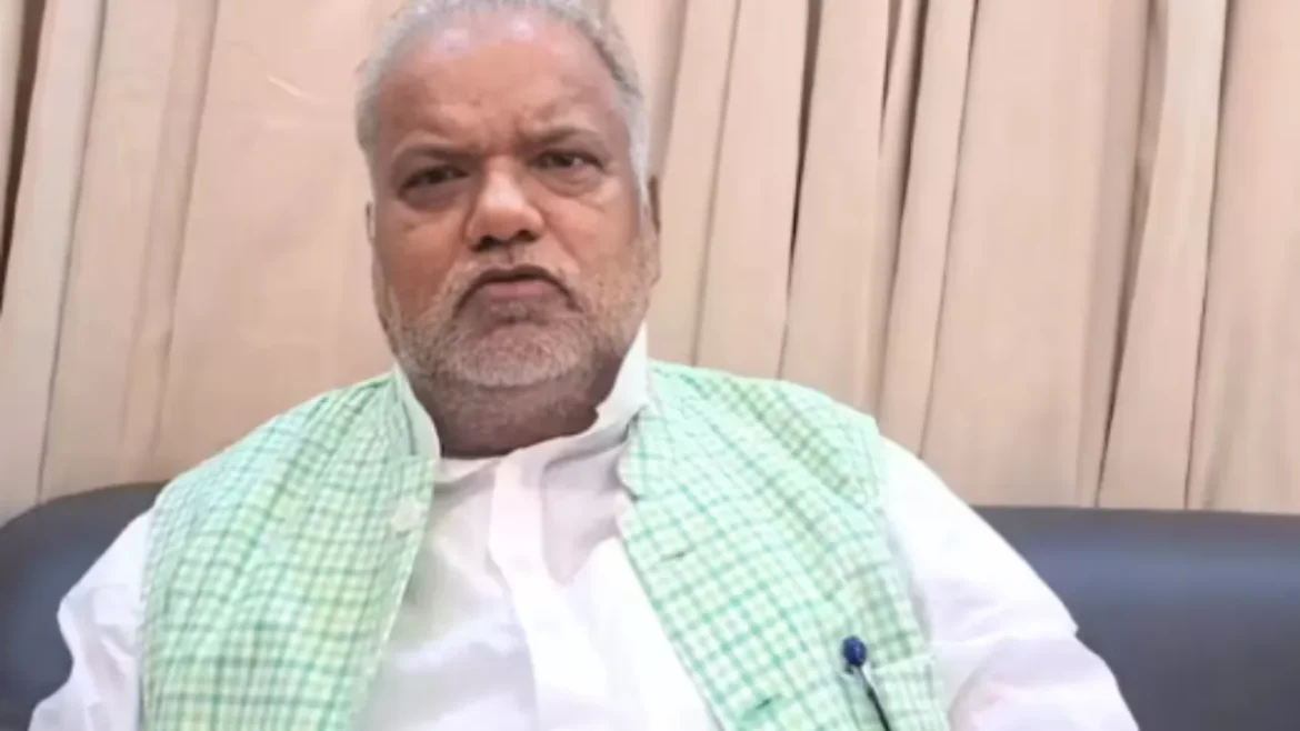 Bihar said- Center should give money
