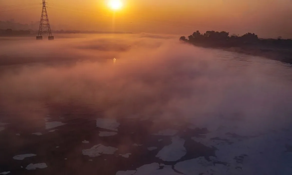 Delhi government told the main reason for pollution in the river
