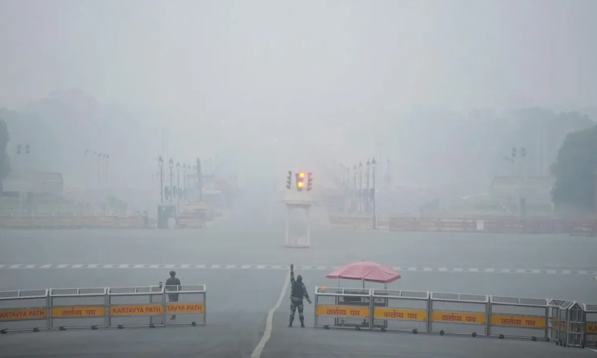 दिल्ली में घने कोहरे को लेकर येलो अलर्ट जारी