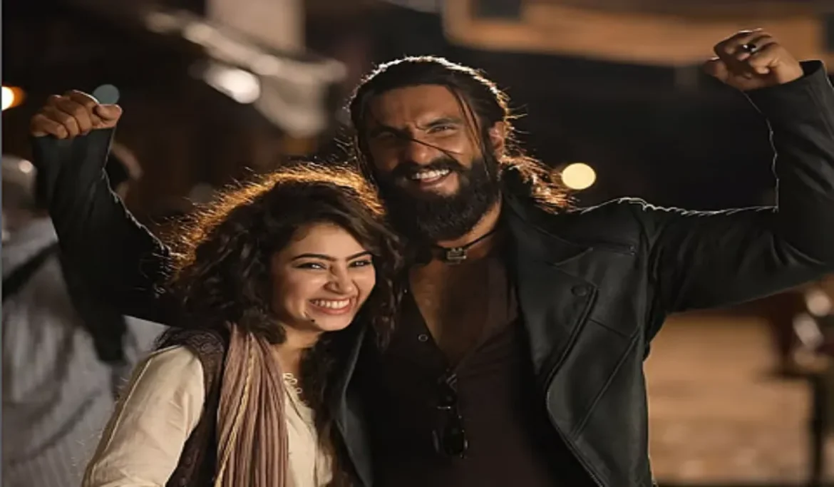 धुरंधर ने कमाए 1000 करोड़