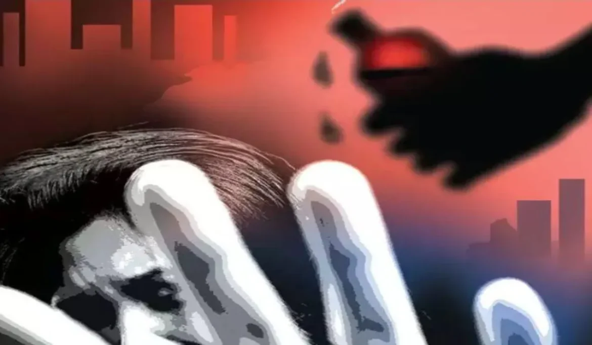 सनकी आशिक ने लड़की पर फेंका एसिड