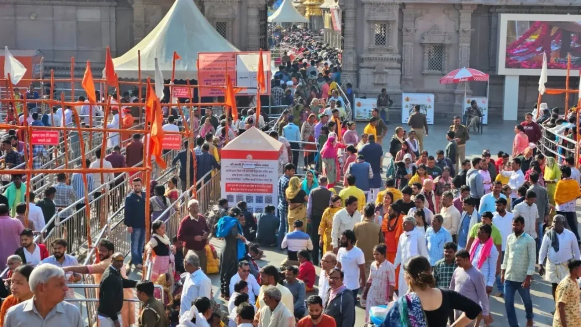 श्रद्धालुओं ने किया नए साल का स्वागत