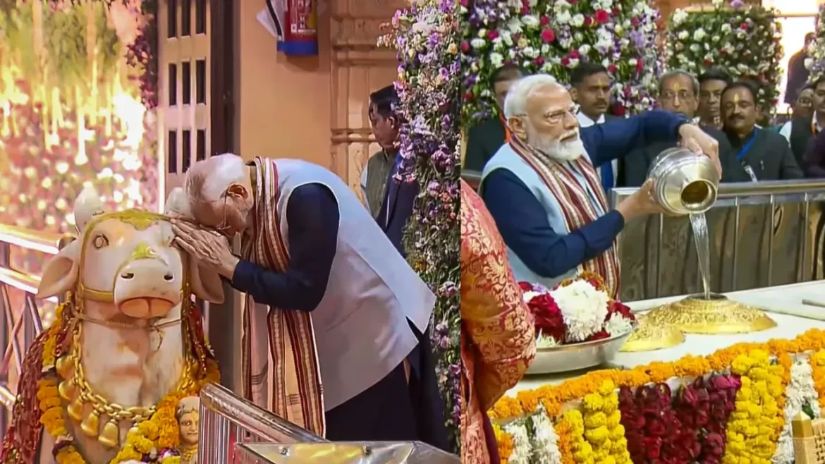 डमरू बजाते हुए 108 घोड़ों के साथ PM ने निकाली 'शौर्य यात्रा'