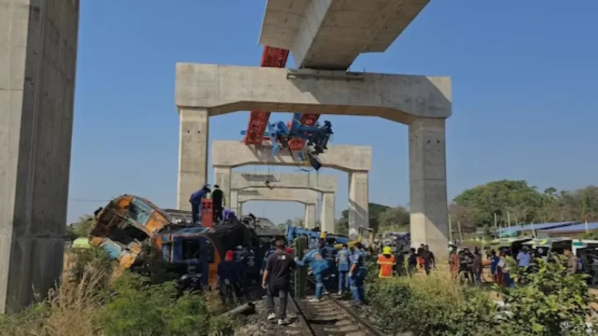 22 यात्रियों की मौत, 64 घायल