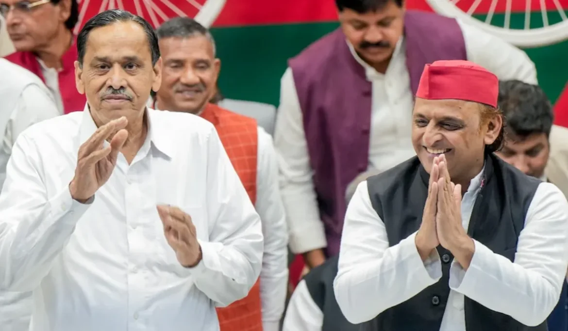 SP New Joining सपा की साइकिल पर सवार हुए नसीमुद्दीन सिद्दीकी