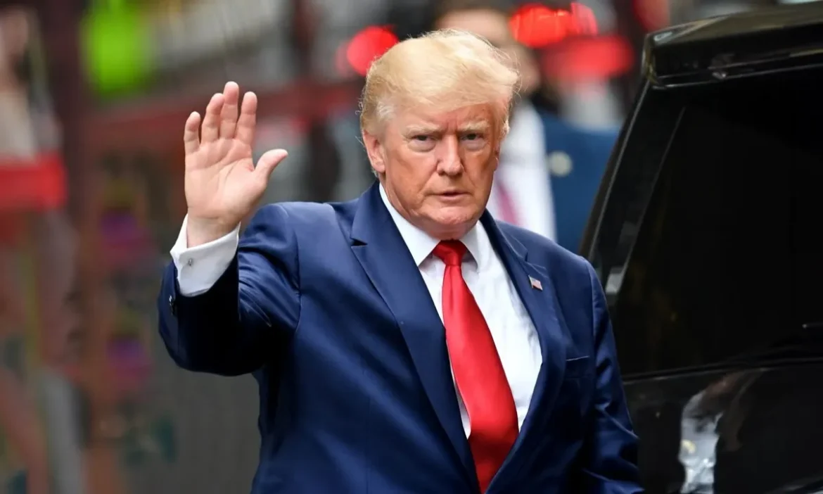 झुकने को तैयार नहीं Trump