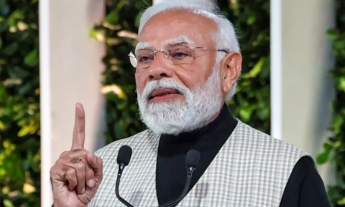 नमो भारत ट्रेन और मेरठ मेट्रो को हरी झंडी