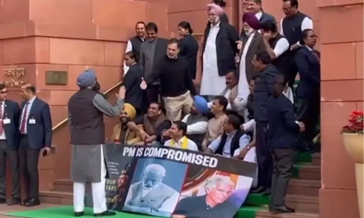 Rahul Gandhi : देखो, एक गद्दर यही से गुजर रहा : LoP का हमला