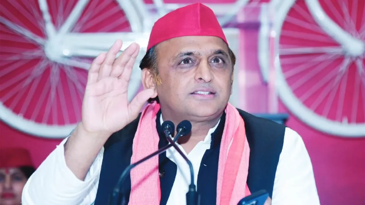 सत्ता के लिए अखिलेश यादव का 'महिला कार्ड'
