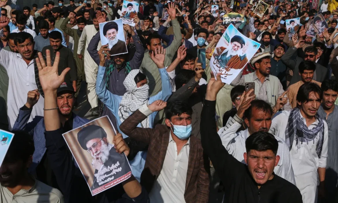 Pakistan में बवाल, Khamenei की मौत को लेकर कुछ ऐसे हैं हालात