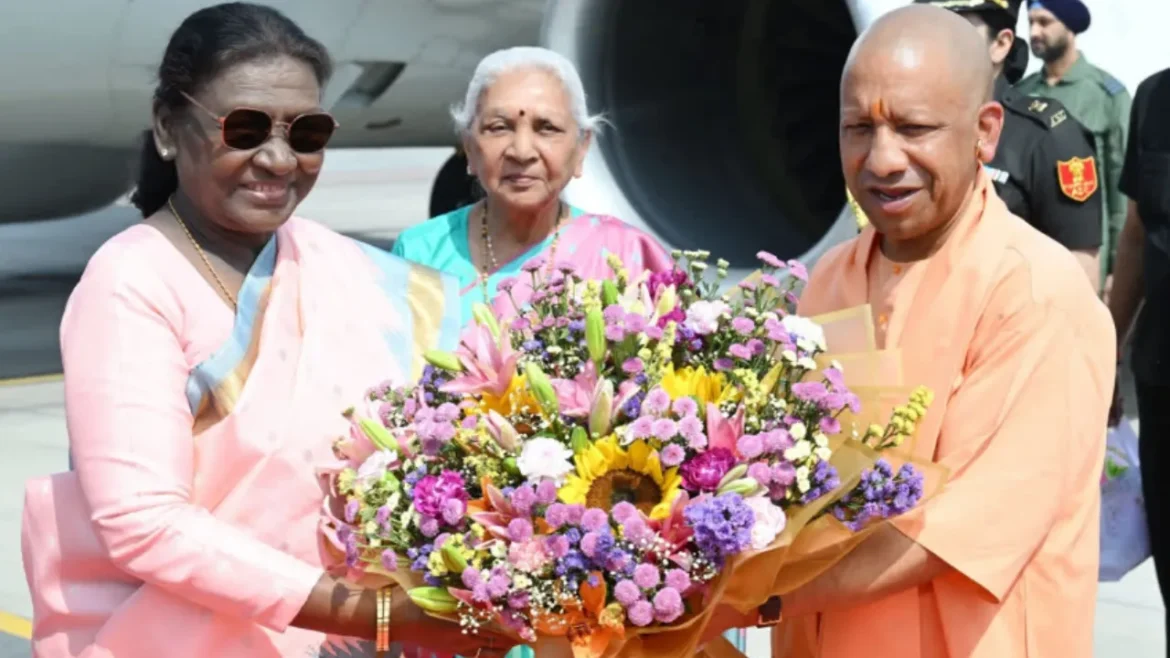 राम मंदिर में विशेष अनुष्ठान: मुर्मू ने की पूजा-अर्चना, प्राण प्रतिष्ठा को बताया ‘इतिहास का सुनहरा क्षण’