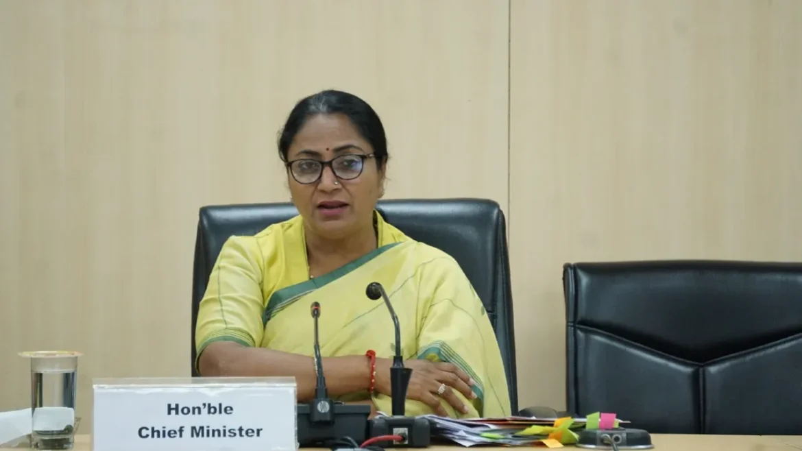 CM ने पेश किया 1.03 लाख करोड़ का बजट