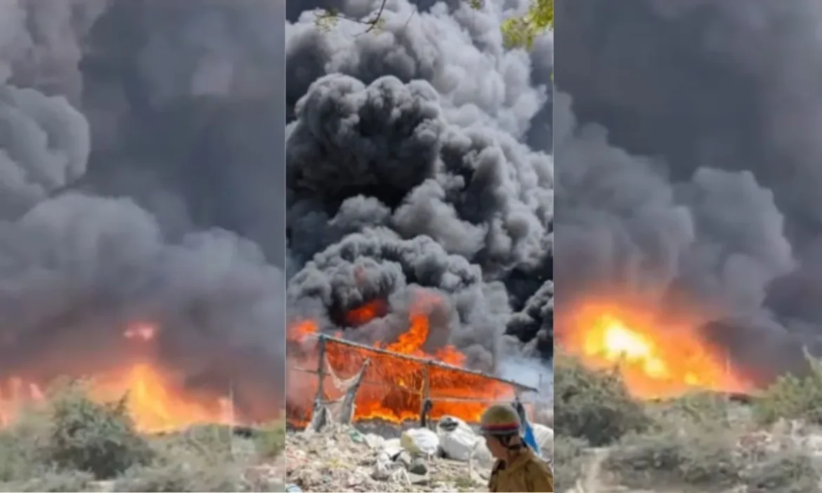 धधक उठा गाजियाबाद! एक-एक कर फटने लगे सिलेंडर