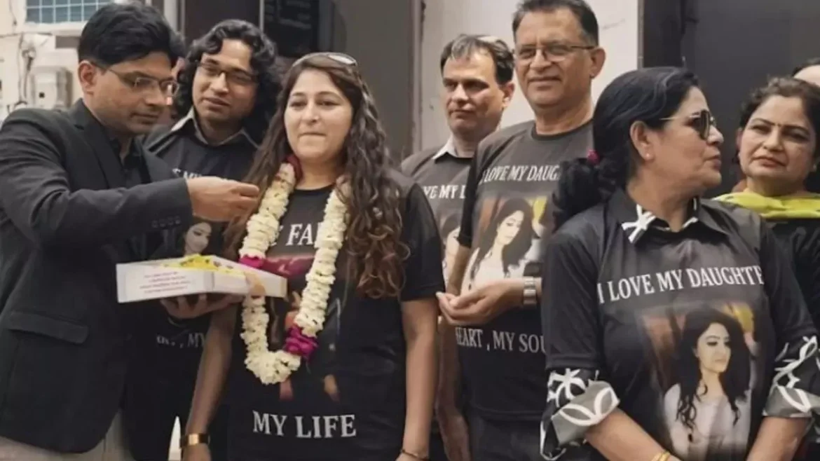 बेटी के तलाक के बाद पिता ने मनाया जश्न
