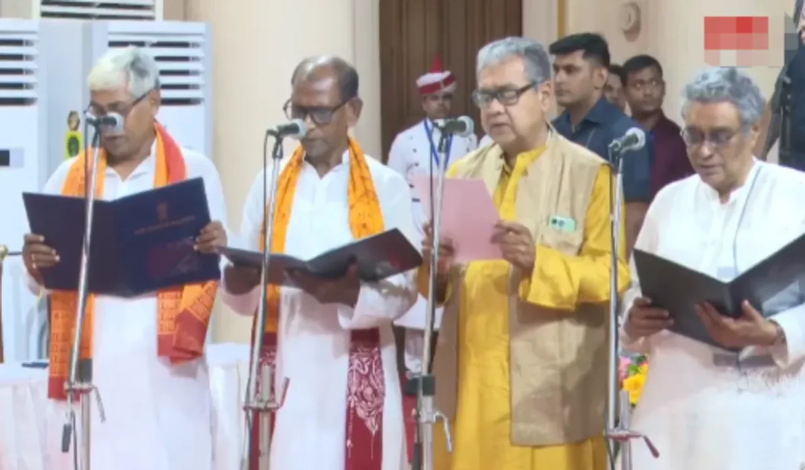 35 विधायकों ने ली मंत्री पद की शपथ
