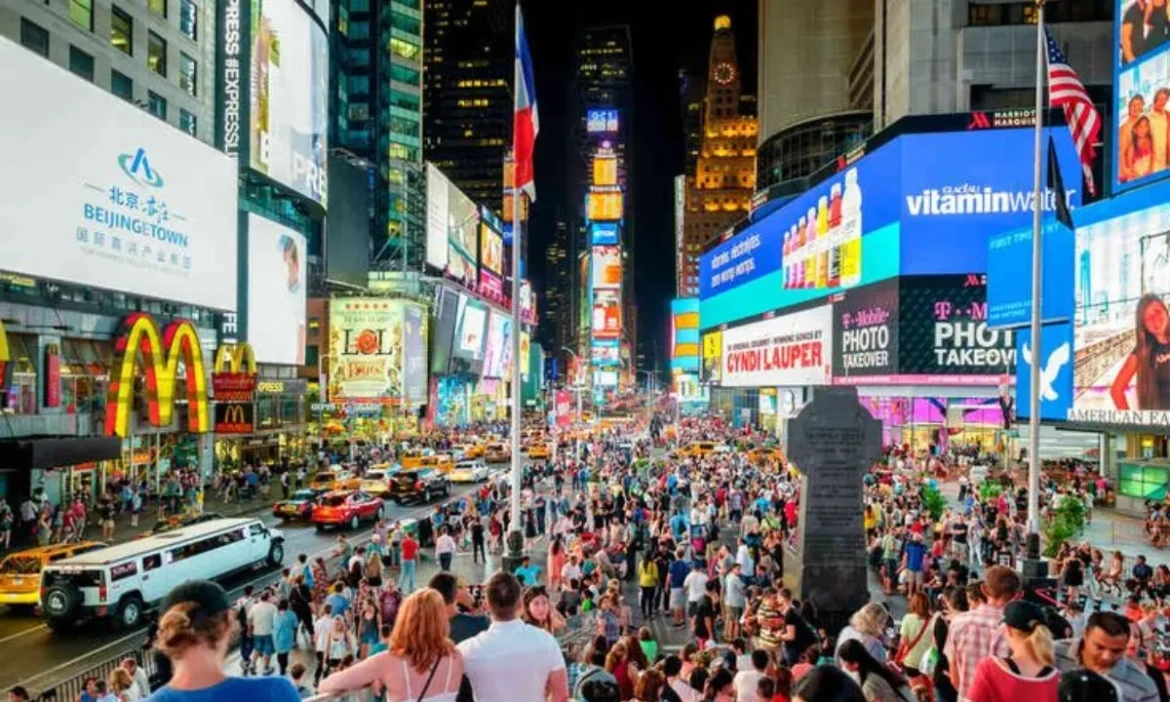 Times Square में फिर गूंजी गोलियों की आवाज, देखें वीडियो