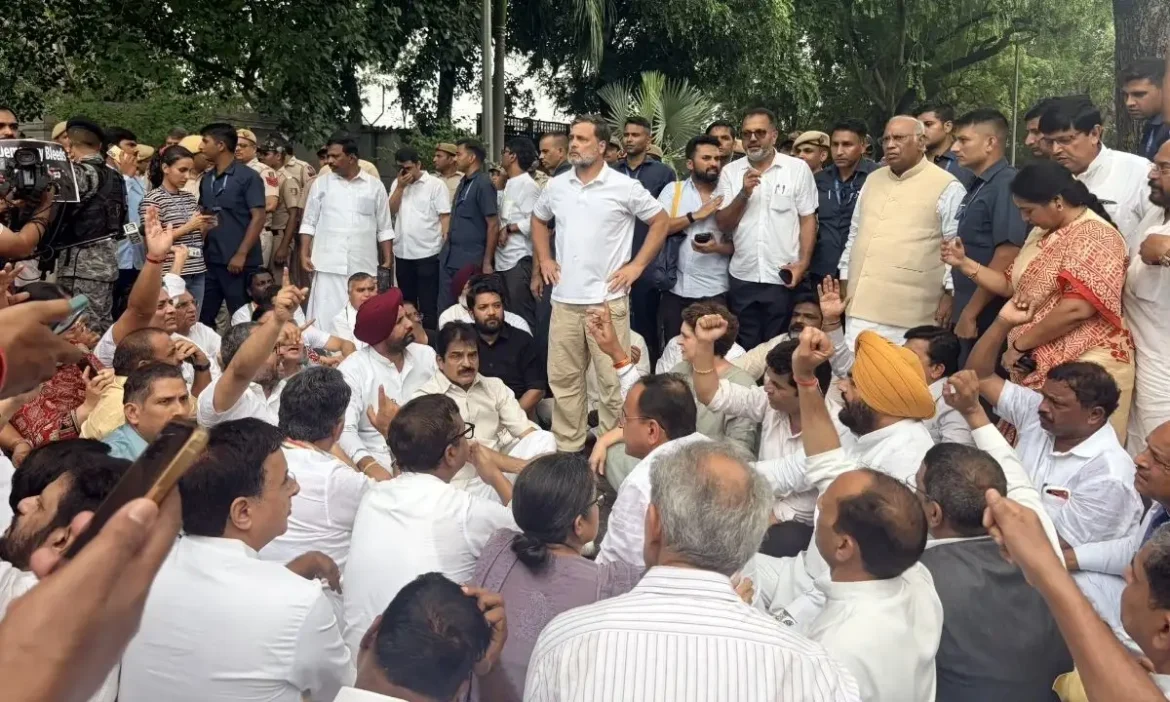 PM आवास के पास हाई वोल्टेज ड्रामा!